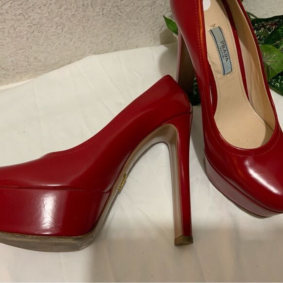 Prada | Red Patent Leather Platform Pumps Sz 37 1/2 - Picture 7 of 15